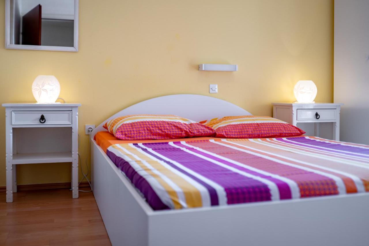 Apartmani Milena Barbat na Rabu 外观 照片