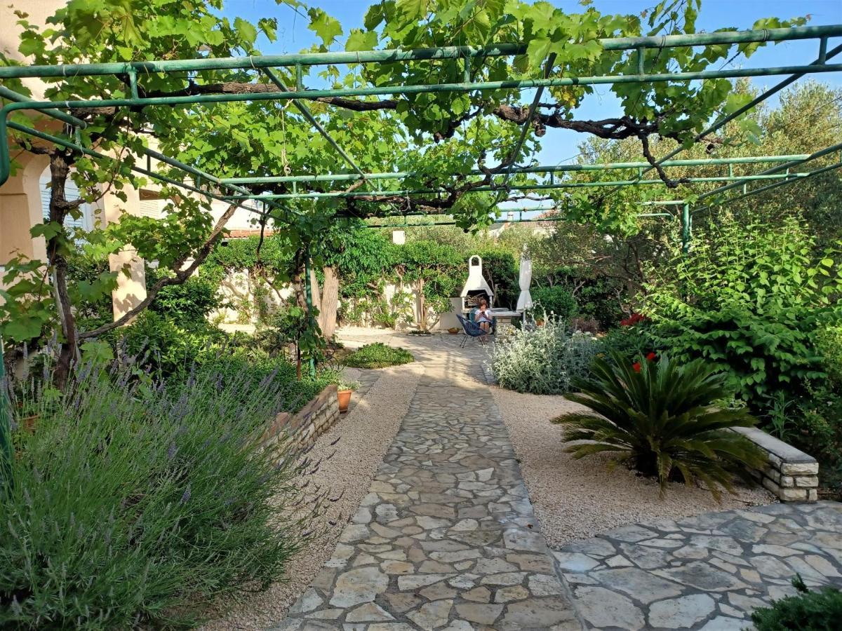 Apartmani Milena Barbat na Rabu 外观 照片