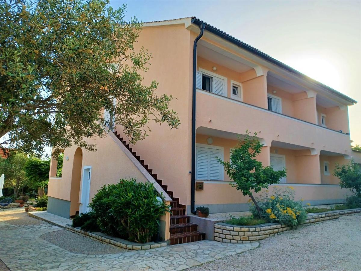 Apartmani Milena Barbat na Rabu 外观 照片