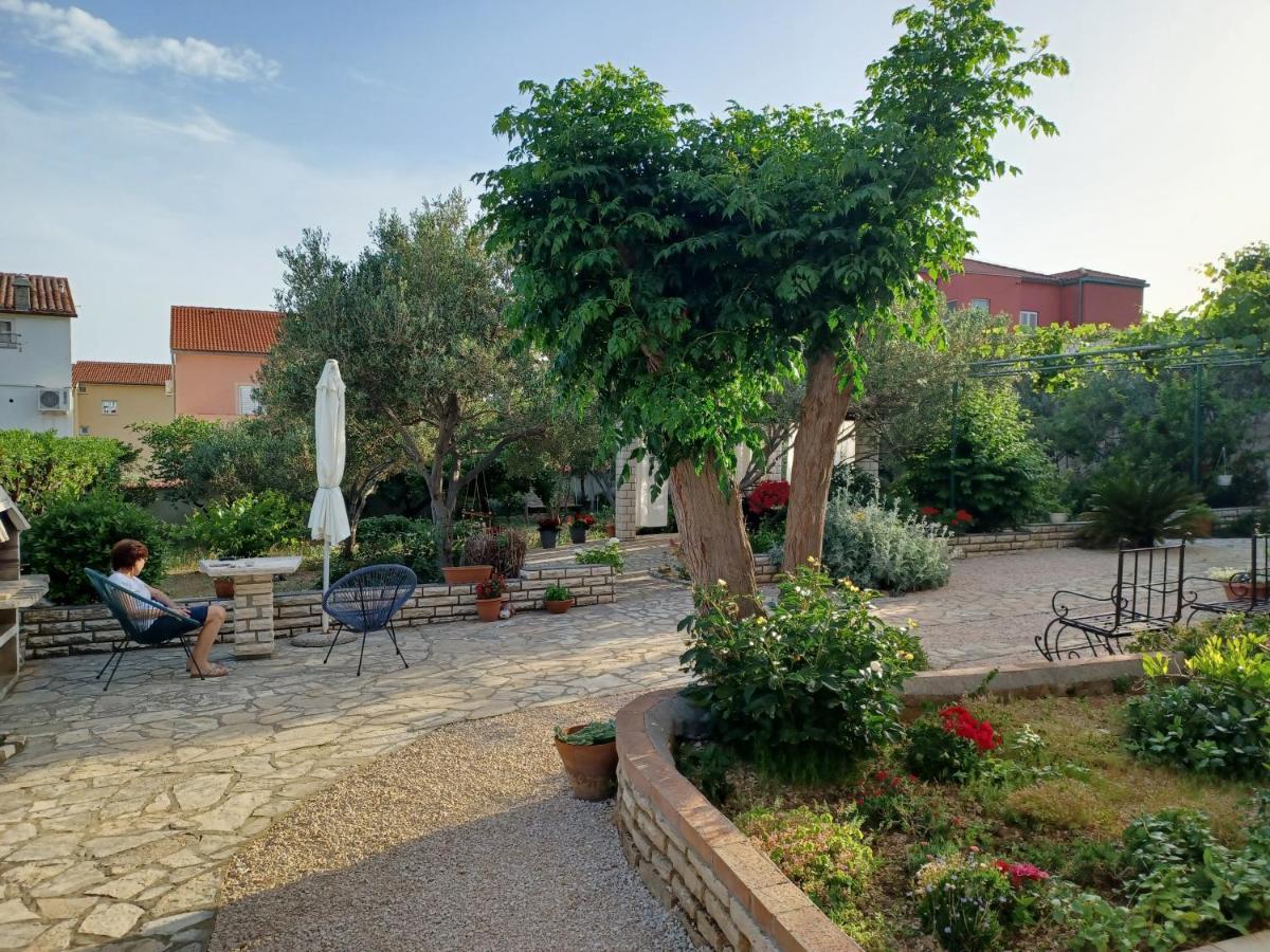 Apartmani Milena Barbat na Rabu 外观 照片